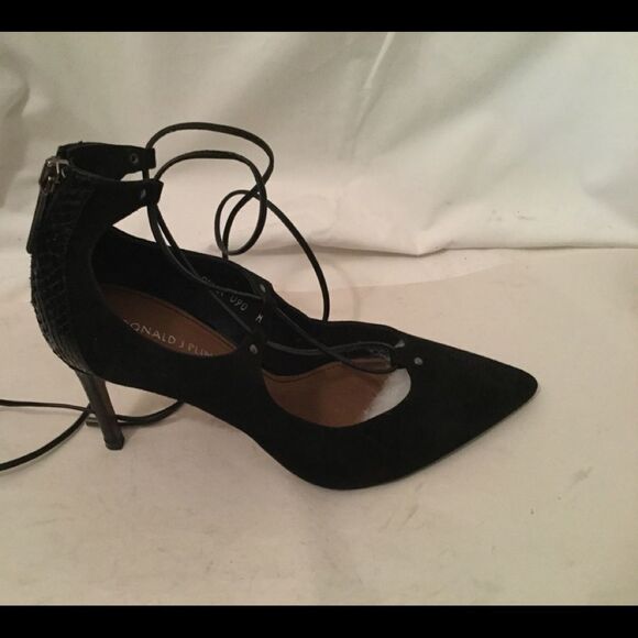 Donald J Pliner Lace Up Heels sz 9 Pella Black - Picture 1 of 13